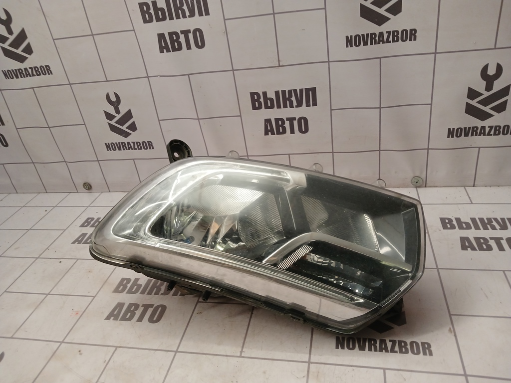 Renault Logan 2 14-18 для Фара левая