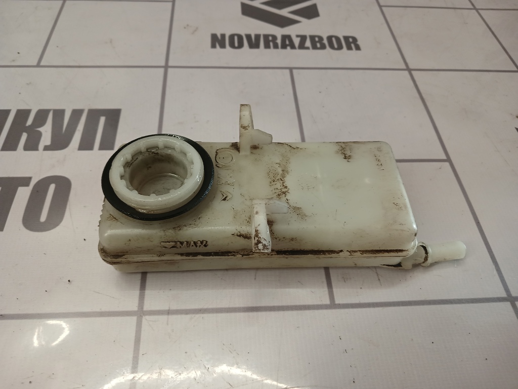 Peugeot 307 2001-2008 для Бачок главного тормозного цилиндра