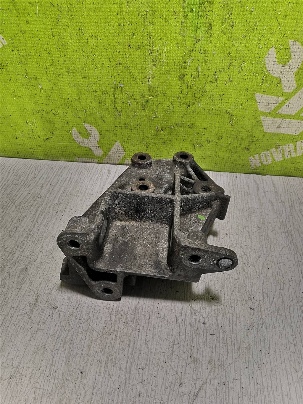 Renault Laguna 94-99 для Кронштейн двигателя