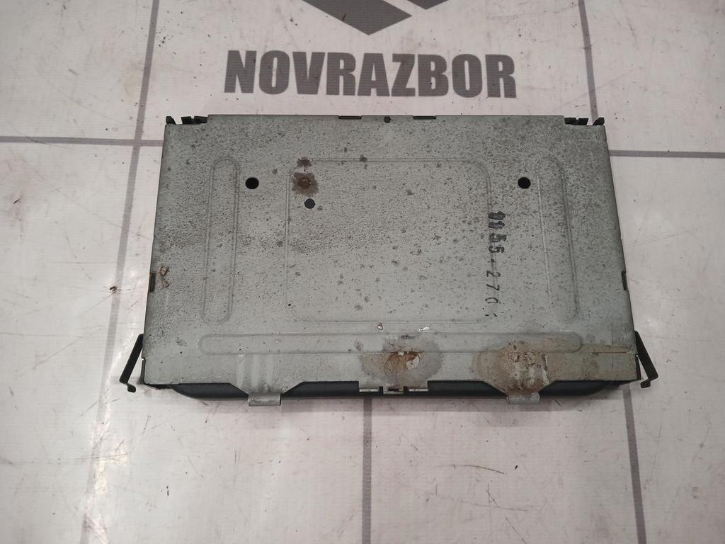 VW Golf 4 Bora 97-05 для Подстаканник