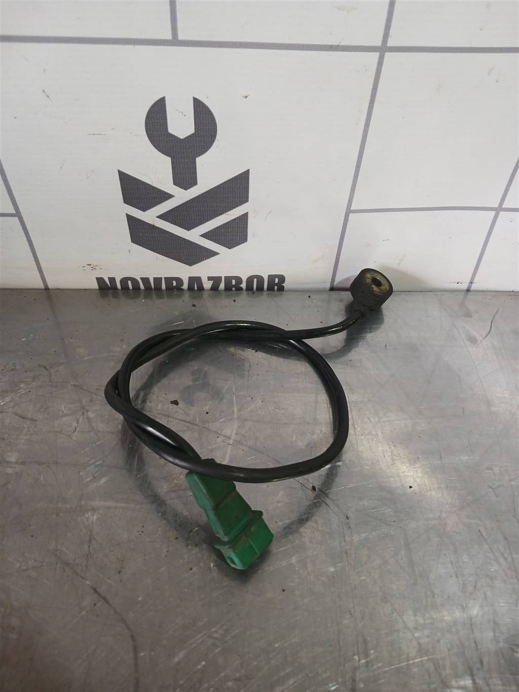 VW Passat B5 96-00 для Датчик детонации