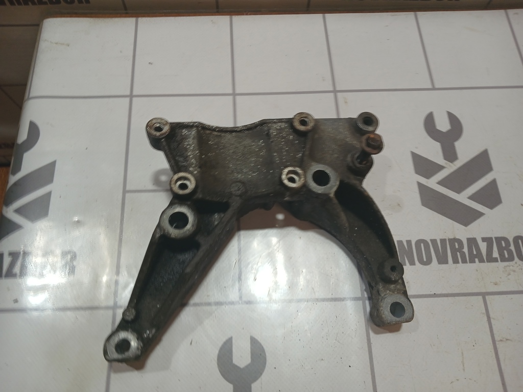 Ford Focus 1 1998-2004 для Кронштейн гидроусилителя