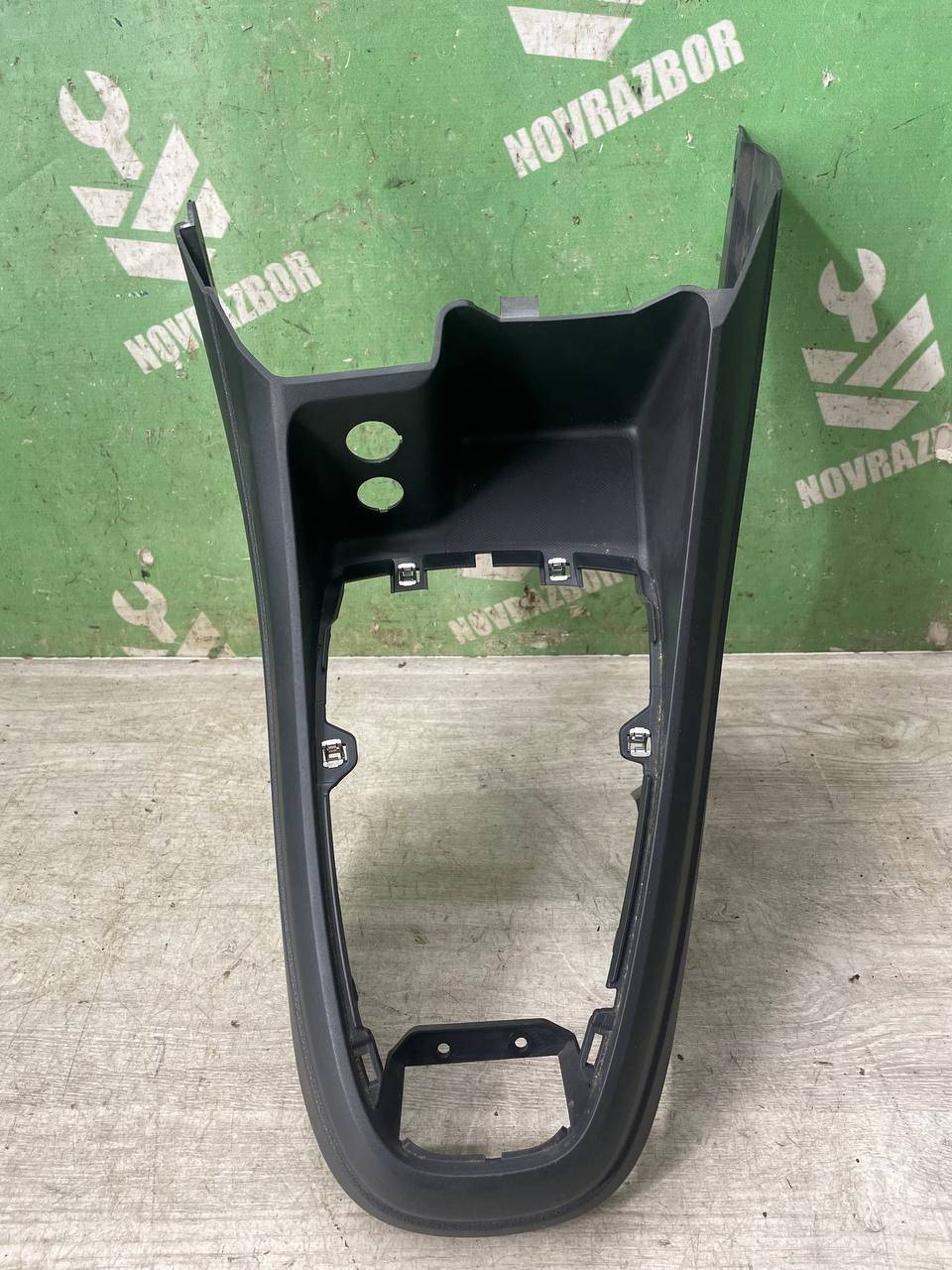 LADA VESTA 15-19 для Консоль