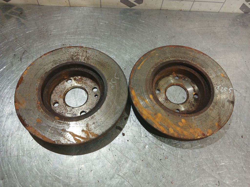 Mazda 323 BA 94-98 для Диск тормозной передний вентилируемый