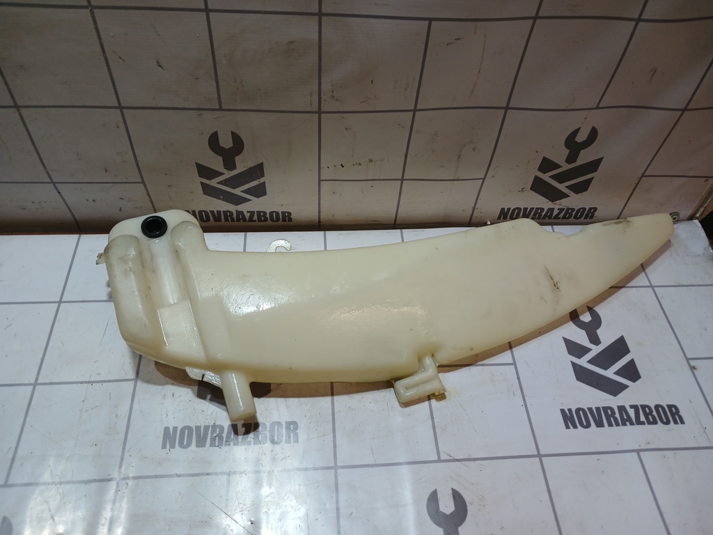 Ford Focus 1 1998-2004 для Бачок омывателя лобового стекла