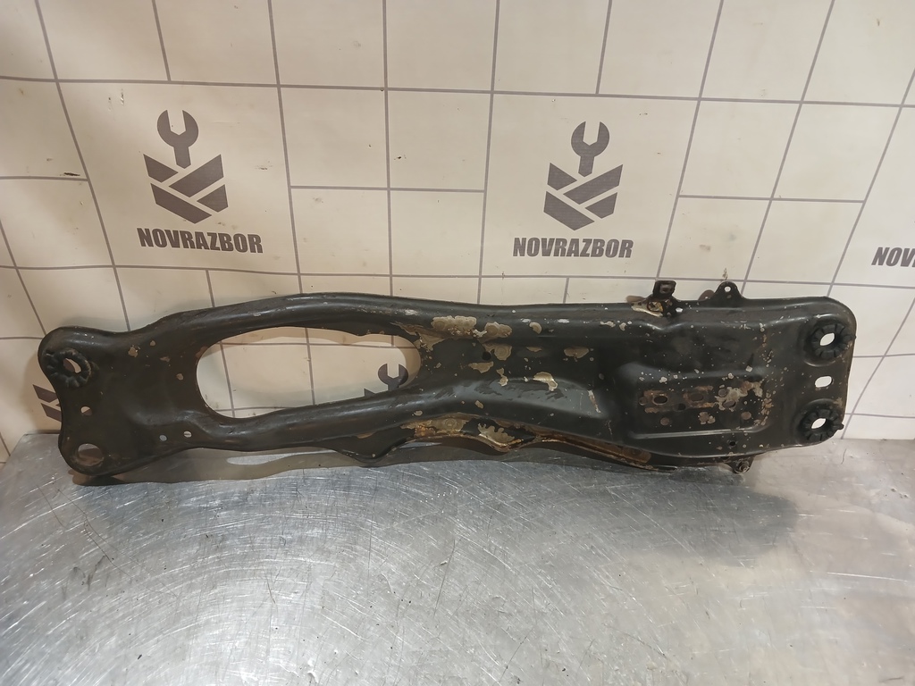 Mazda 323 BA 94-98 для Балка передняя продольная