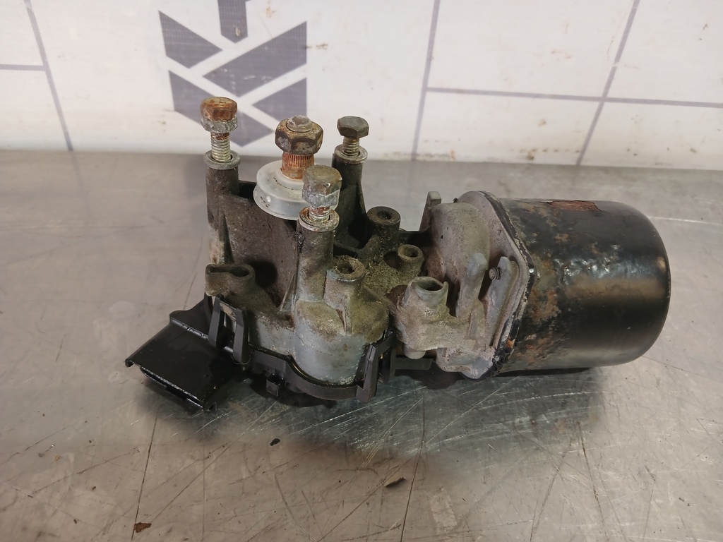 Renault Clio 2 Symbol 1998-2008 для Моторчик стеклоочистителя передний