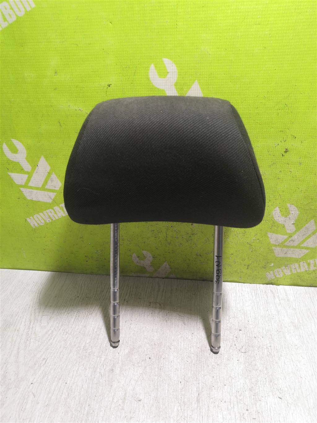 VW Golf 4 Bora 97-05 для Подголовник