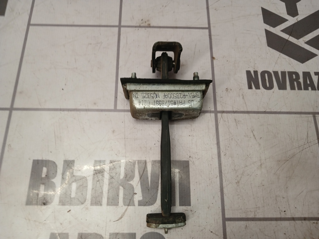 Ford Focus 2 05-08 для Ограничитель двери