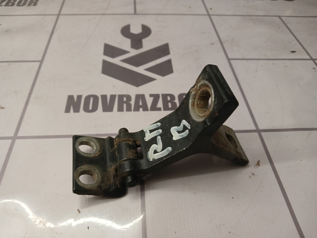 Audi 80  90  B3  86-91 для Петля двери передней правой верхняя