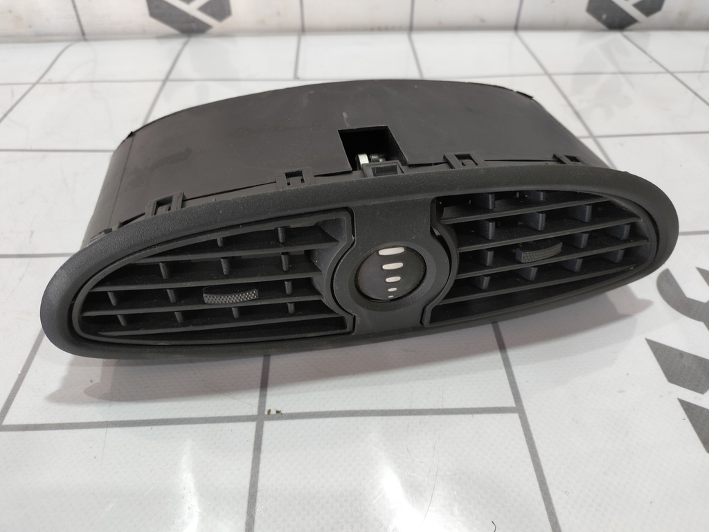 Renault Clio 3  2005-2012 для Дефлектор воздушный