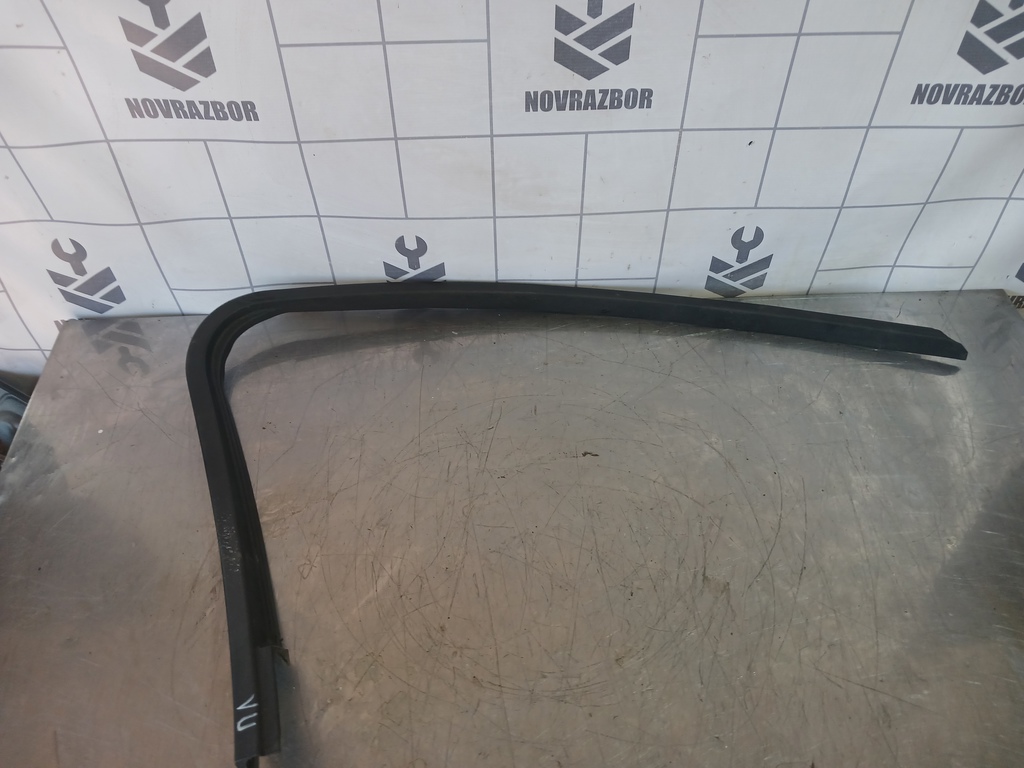 Ford Focus 2 05-08 для Молдинг стекла