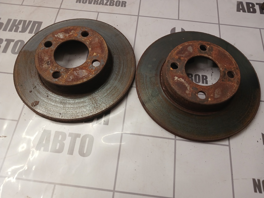 Audi 80  90  B3  86-91 для Диск тормозной передний не вентилируемый