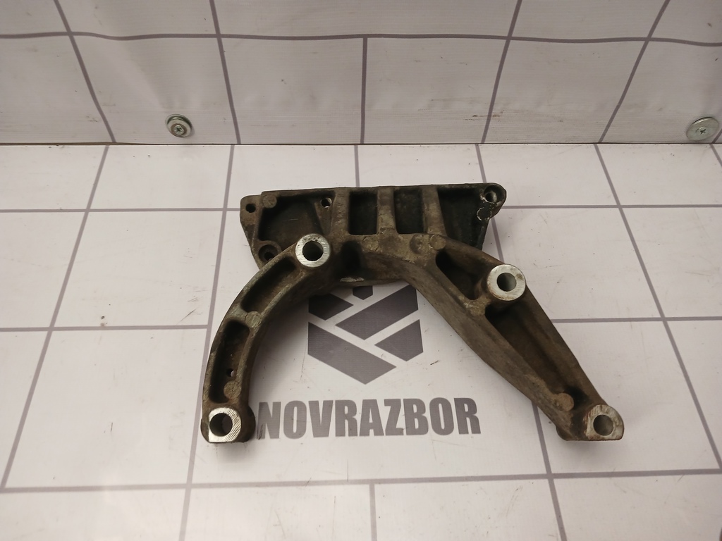 Ford Focus 1 1998-2004 для Кронштейн гидроусилителя