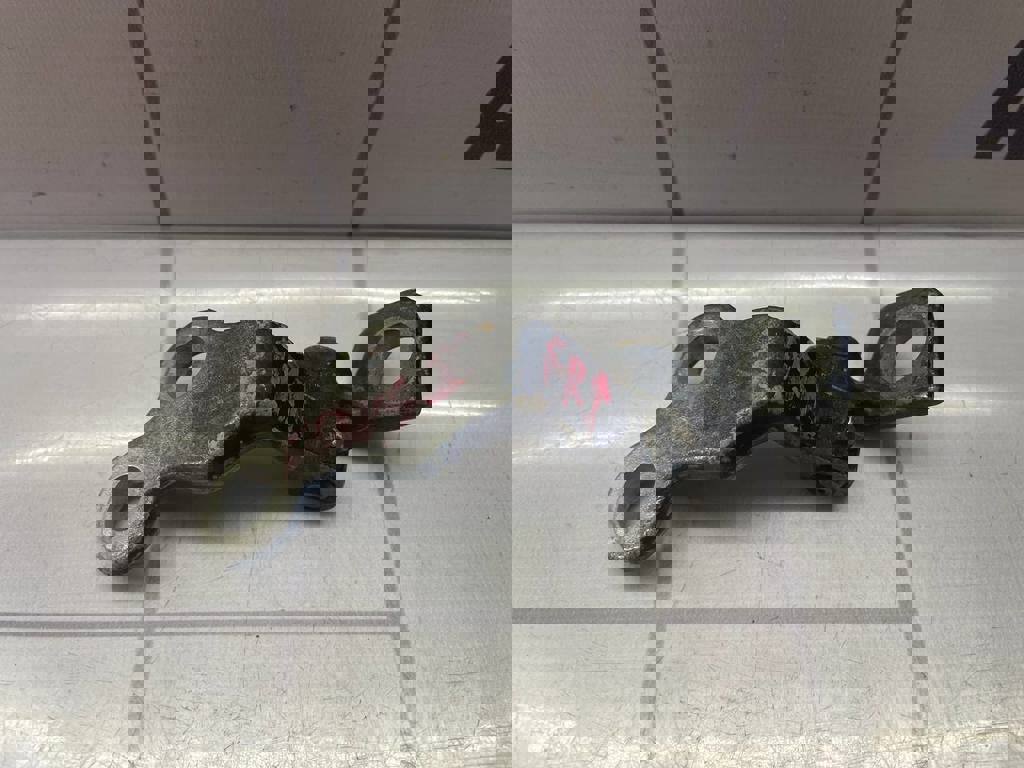 Ford Focus 1 1998-2004 для Петля двери передней