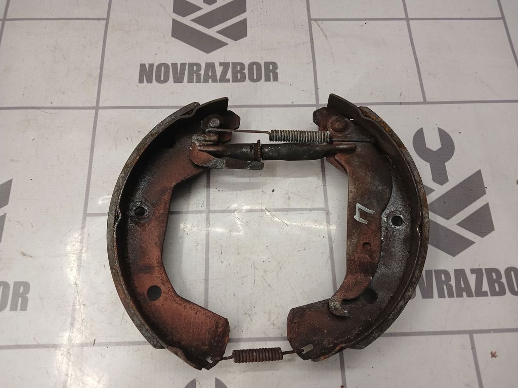 Chevrolet Aveo (T300) 2011-2015 для Колодки барабанные к-кт