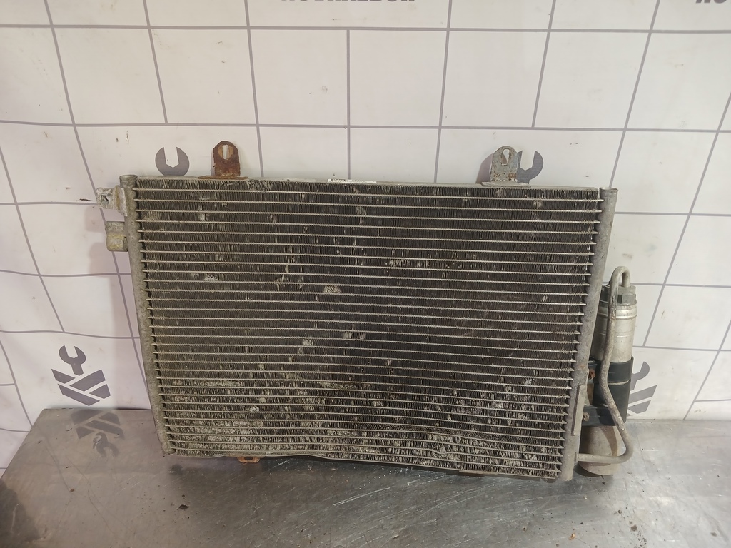 Renault Clio 2 Symbol 1998-2008 для Радиатор кондиционера (конденсер)