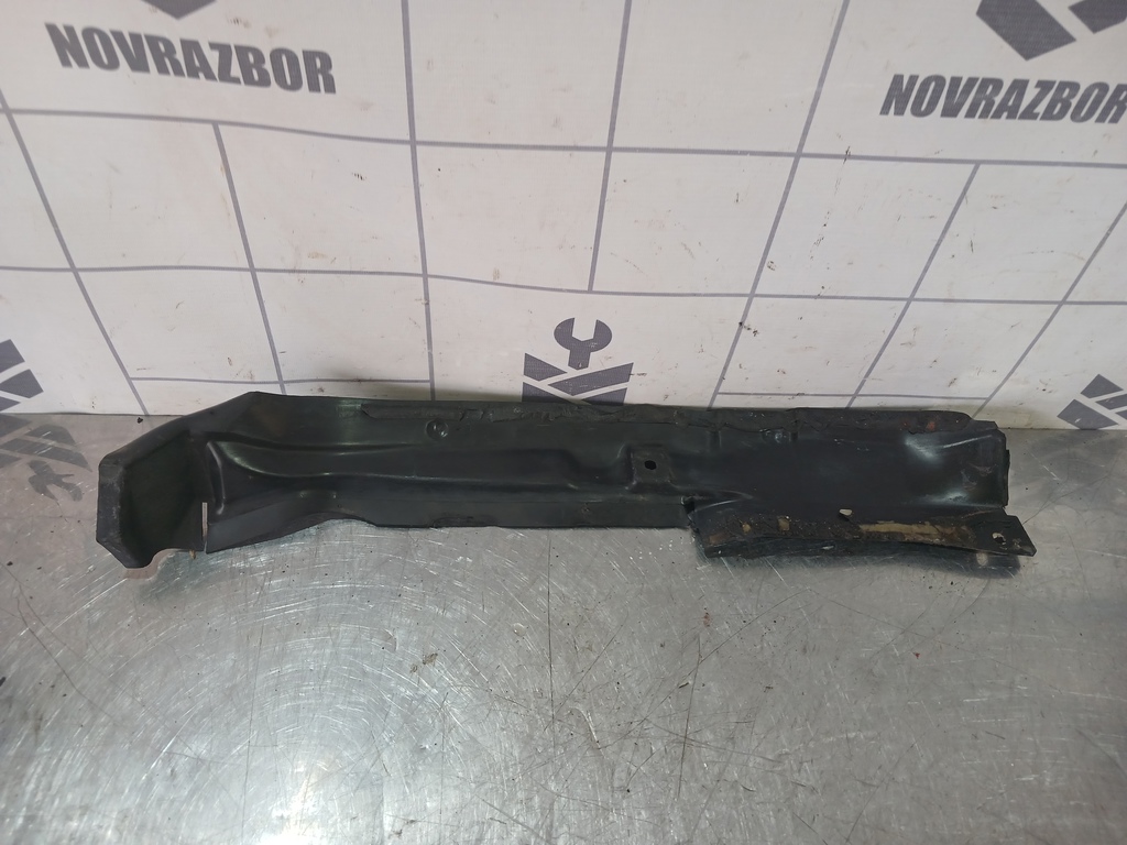 Audi A6 (C4) 1994-1997 для Пыльник