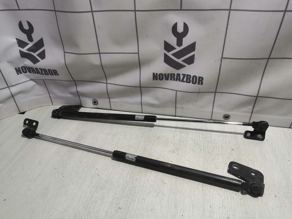 Kia RIO 1 2000-2004 для Амортизатор двери багажника