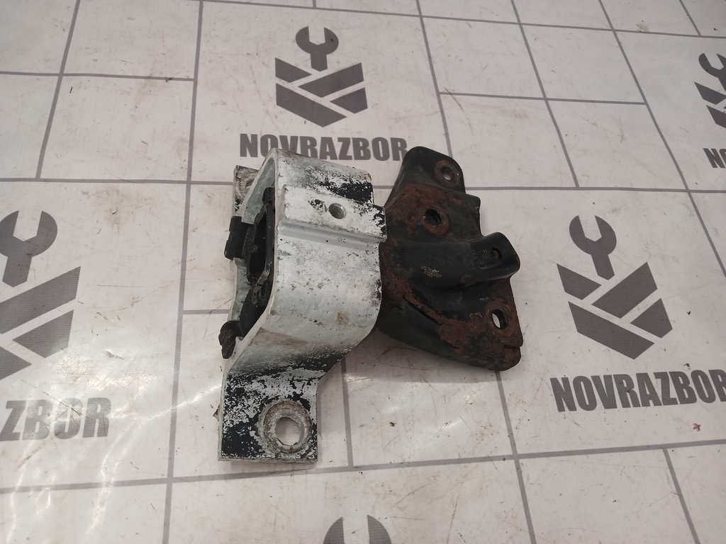 Renault Logan 2005-2014 для Опора двигателя правая