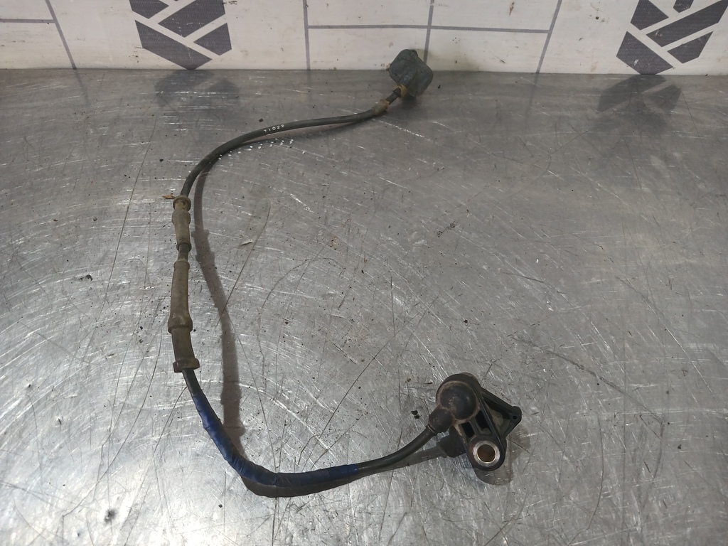 Mazda 323 BA 94-98 для Датчик ABS задний правый