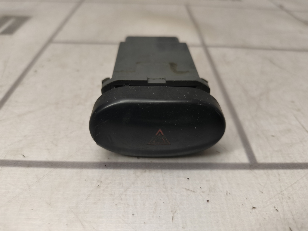 Daewoo Nexia 95-16 для Кнопка аварийной сигнализации