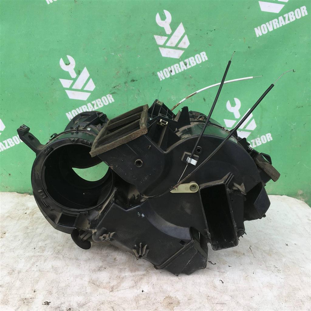 Peugeot 206 98-12 для Корпус отопителя