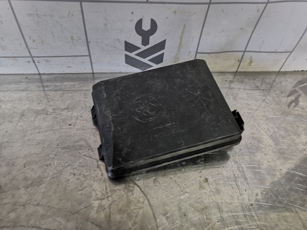 Chevrolet Aveo (T300) 2011-2015 для Крышка блока предохранителей