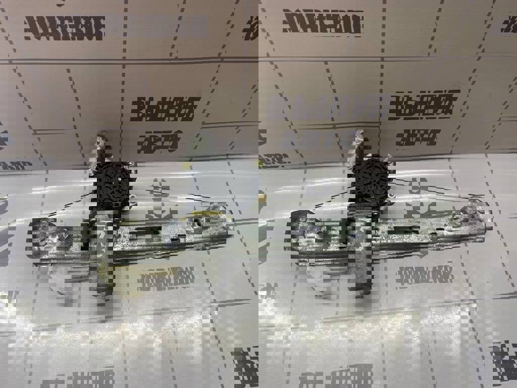 Ford Focus 1 1998-2004 для Стеклоподъемник электр. задний правый