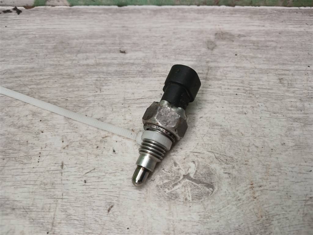 Chevrolet Aveo (T250) 2005-2011 для Датчик включения заднего хода