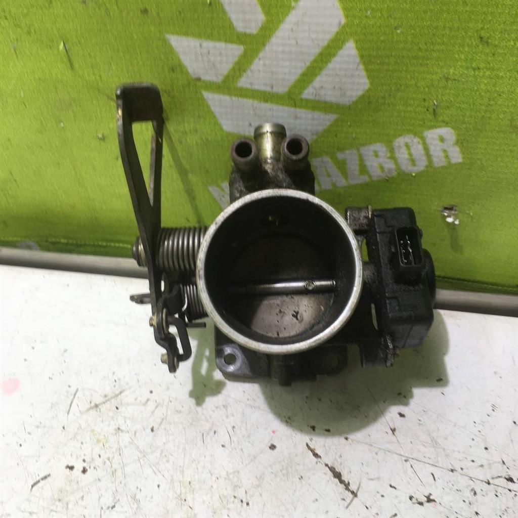 BMW 3-серия E30 82-91 для Заслонка дроссельная механическая