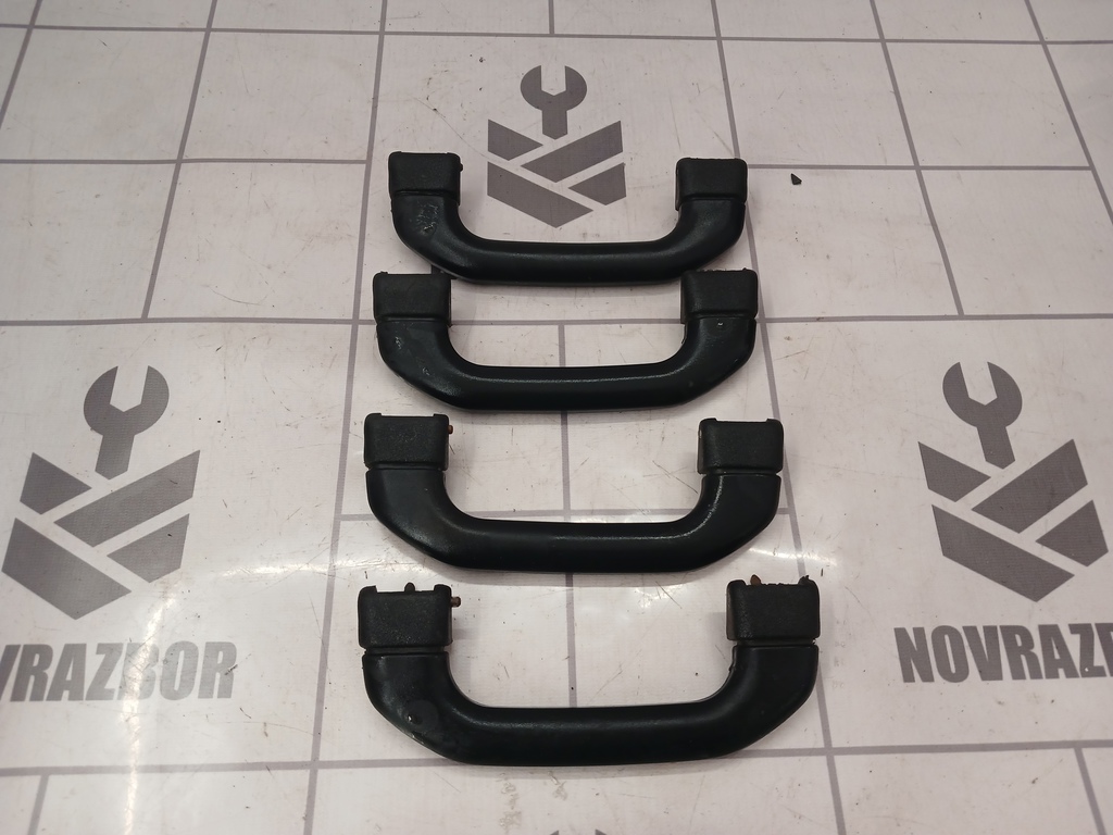 VW Passat  B3  1988-1993 для Ручка внутренняя потолочная