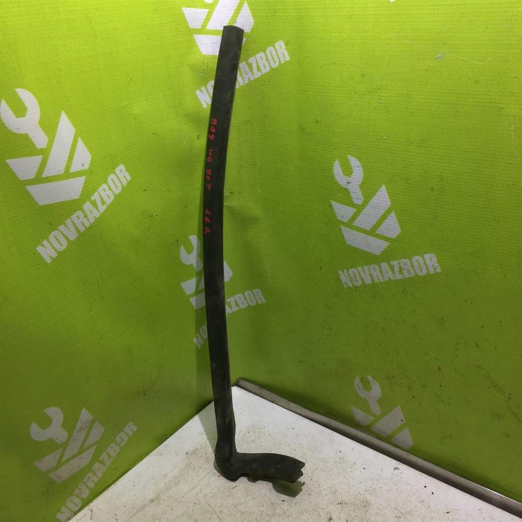 Kia RIO 1 2000-2004 для Уплотнитель капота