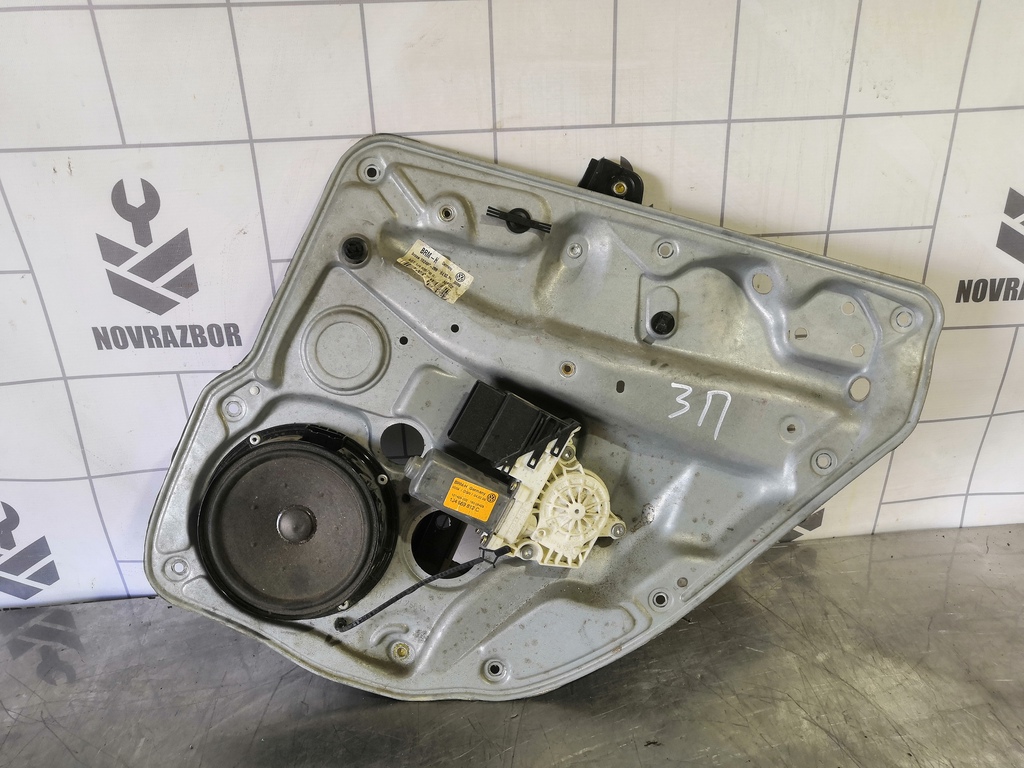 VW Golf 4 Bora 97-05 для Стеклоподъемник электр. задний правый