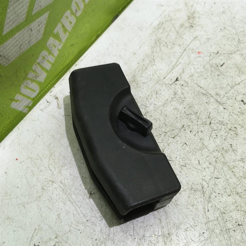 Audi A4 B5 94-00 для Кронштейн (сопут. товар)