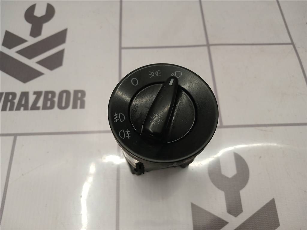 VW Passat B5 96-00 для Переключатель света фар