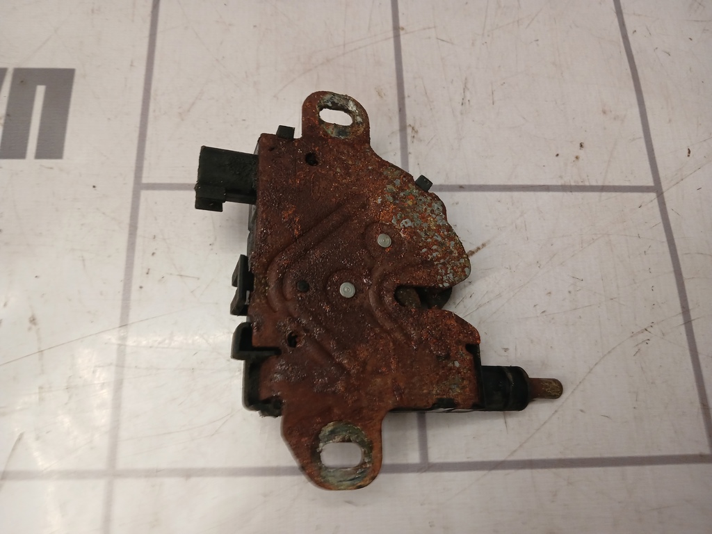 Ford Focus 1 1998-2004 для Замок капота