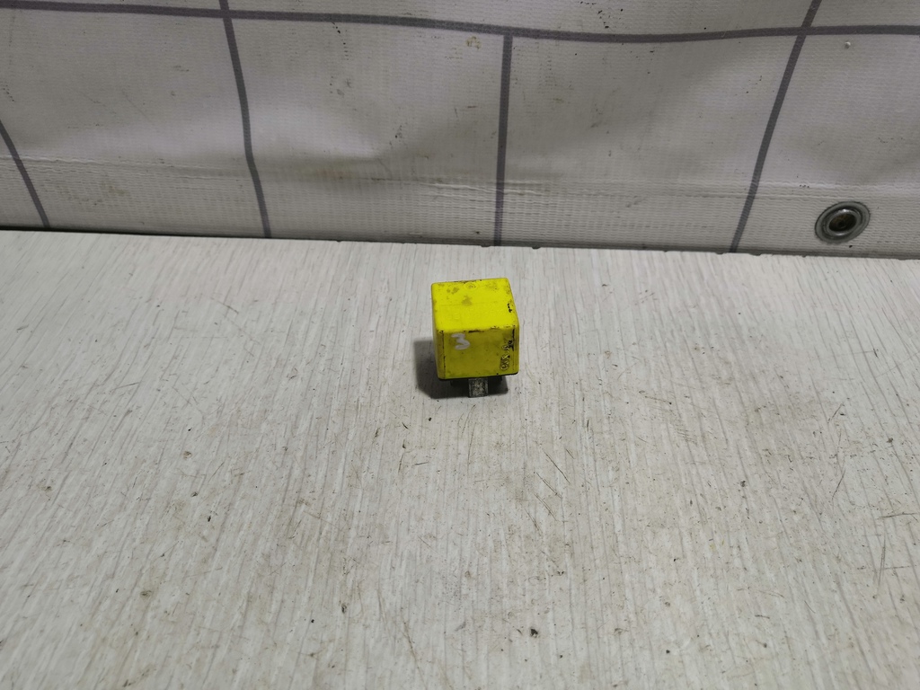 Renault Clio 2 Symbol 1998-2008 для Реле