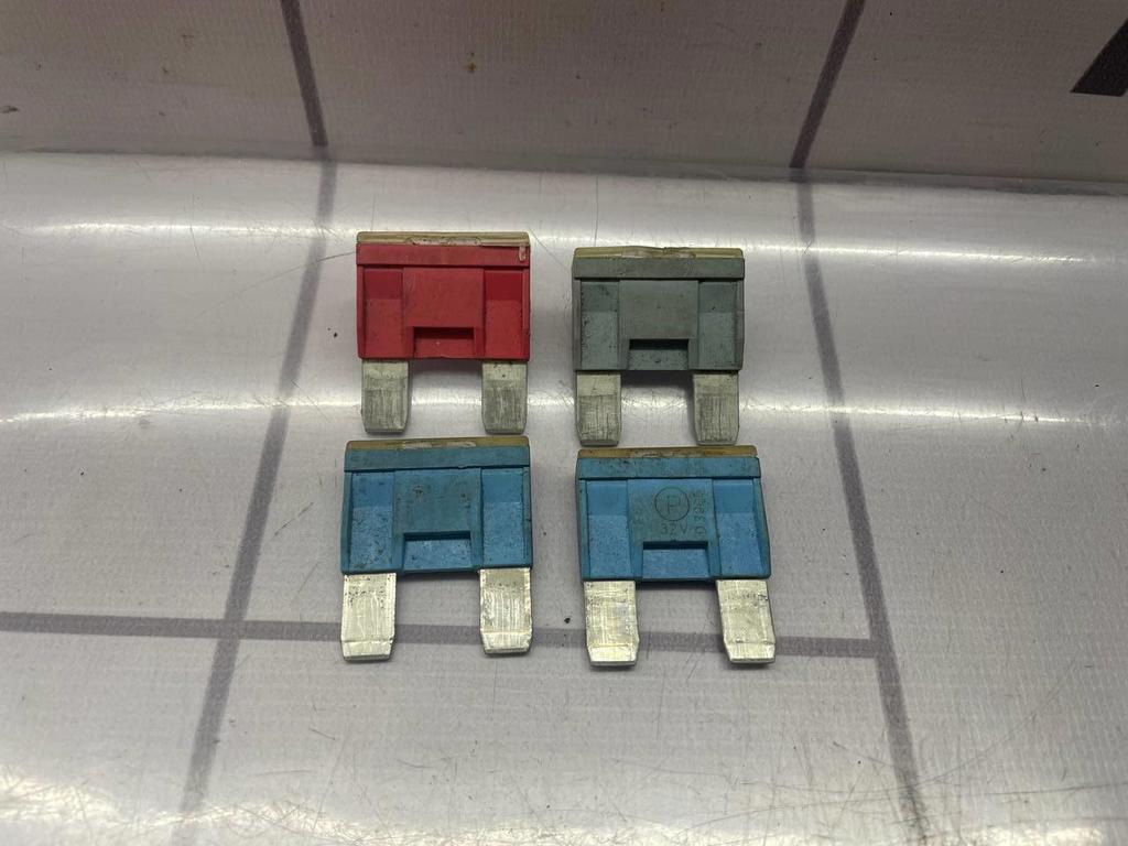 Renault Logan 2005-2014 для Предохранитель