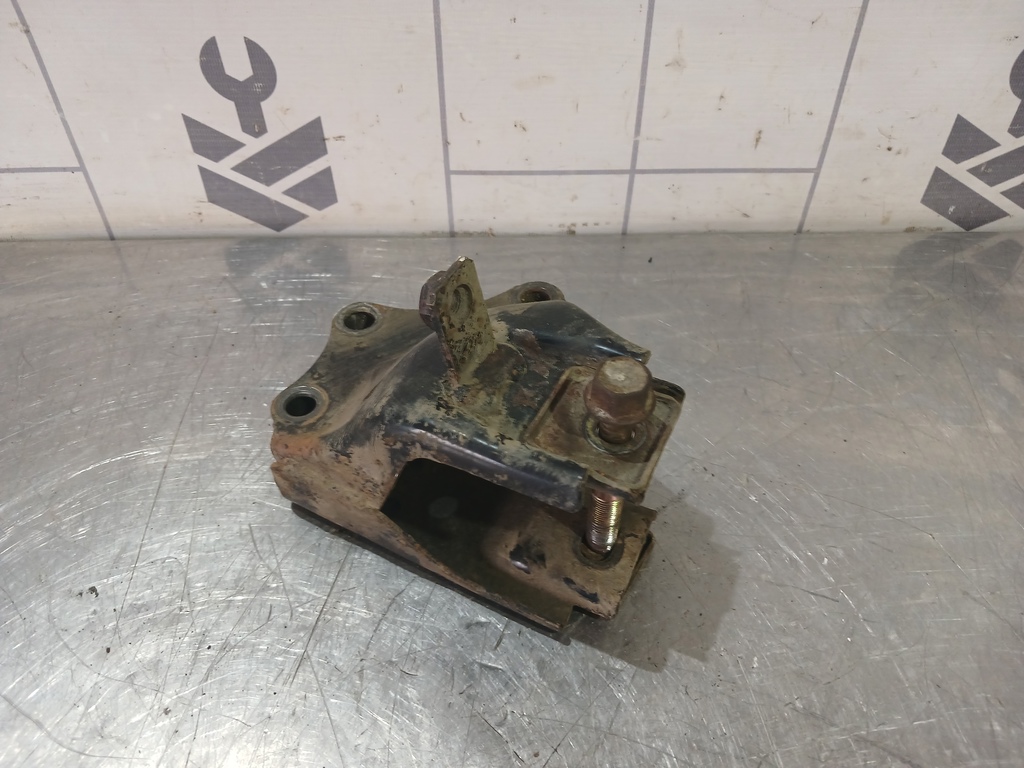 Mazda 323 BA 94-98 для Кронштейн двигателя задний