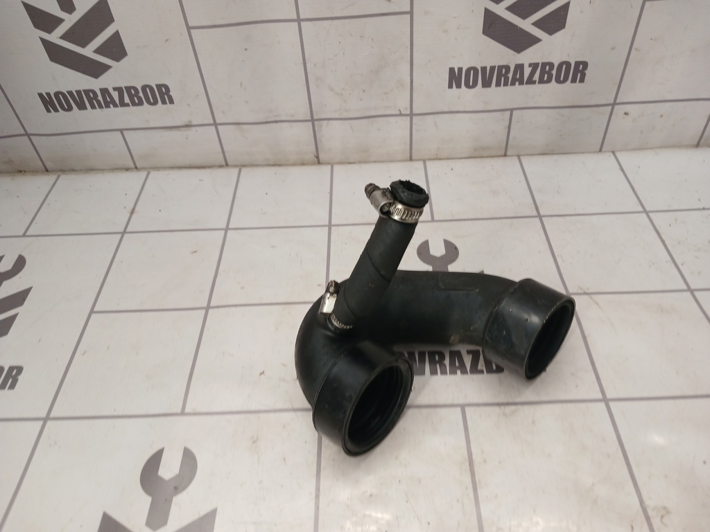 Renault Clio 2 Symbol 1998-2008 для Патрубок воздушного фильтра