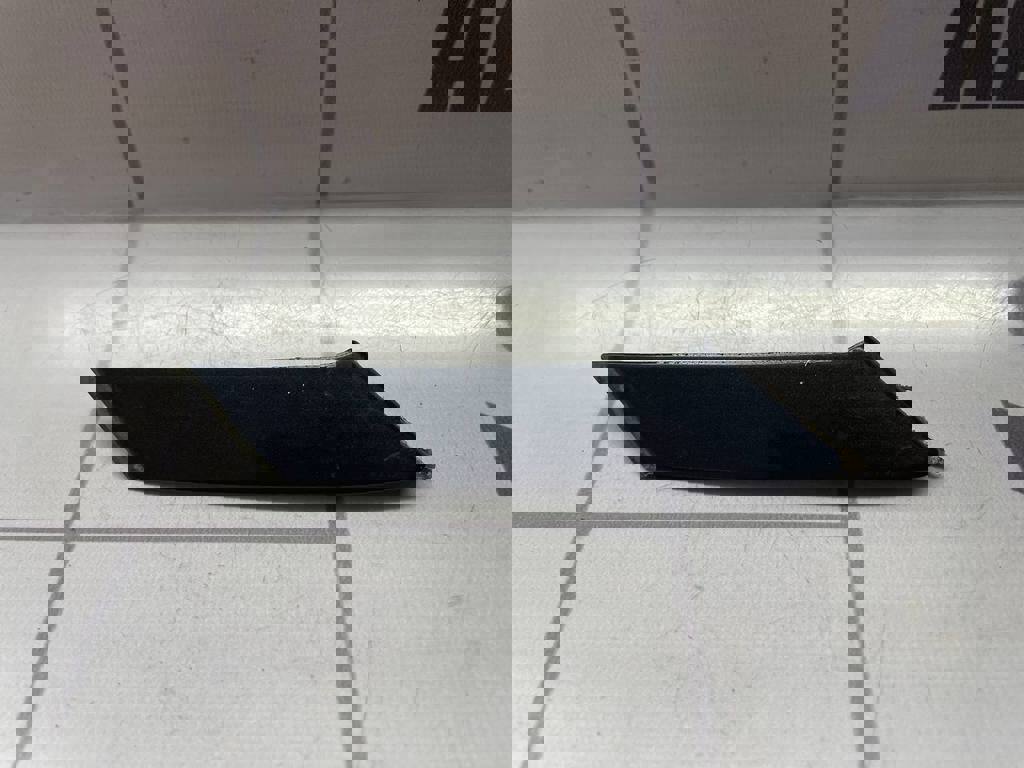 Audi 80  90  B3  86-91 для Накладка стойки