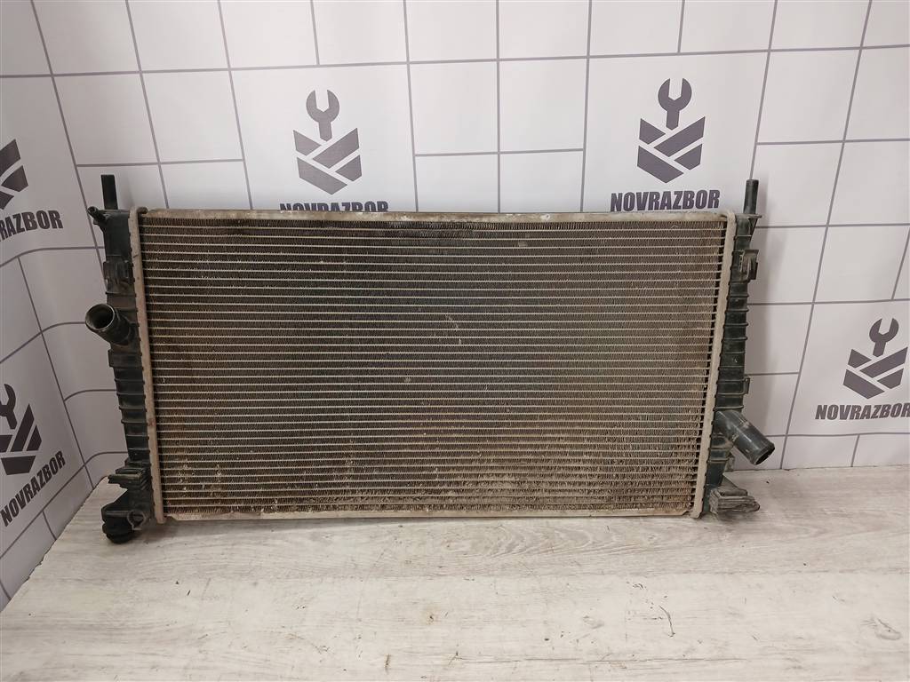 Ford Focus 2 08-11 для Радиатор основной