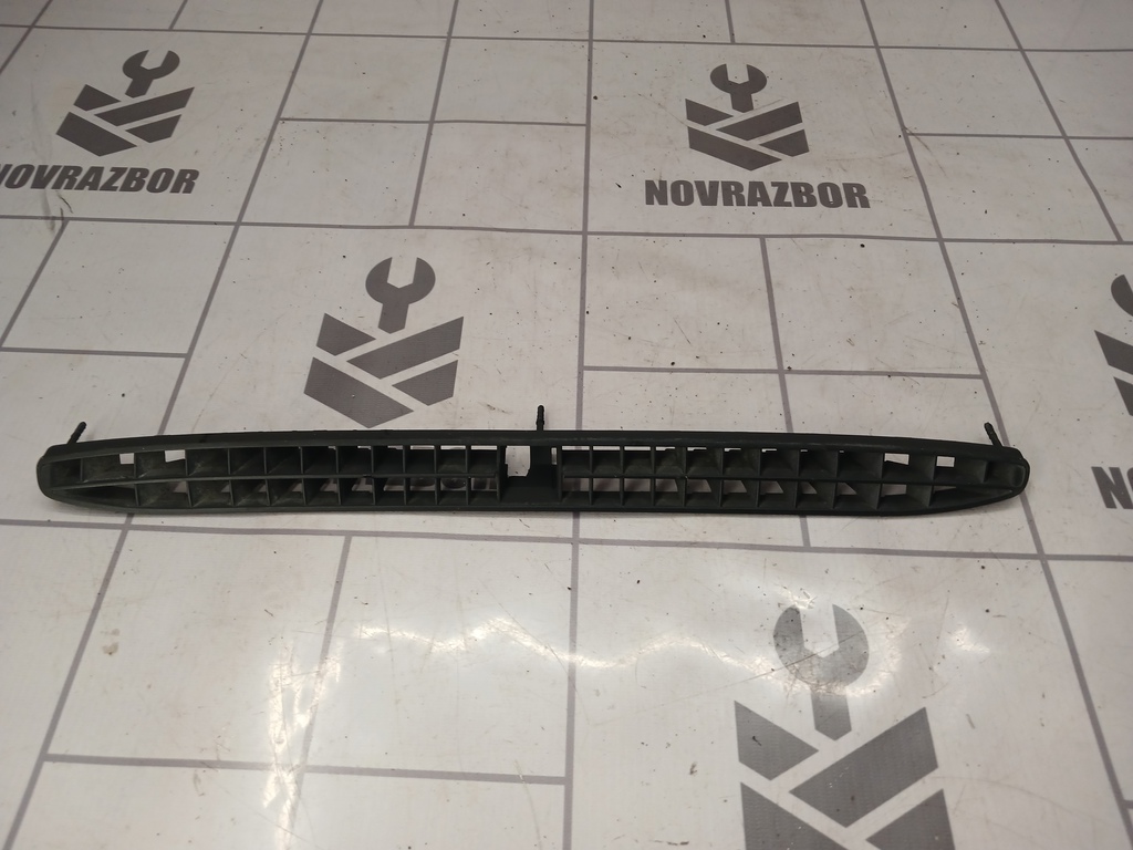 VW Passat B5 96-00 для Решетка вентиляционная