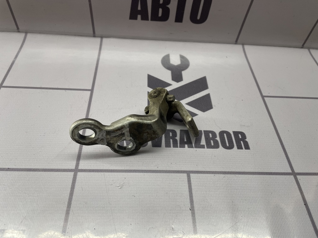 Ford Focus 1 1998-2004 для Петля двери передней