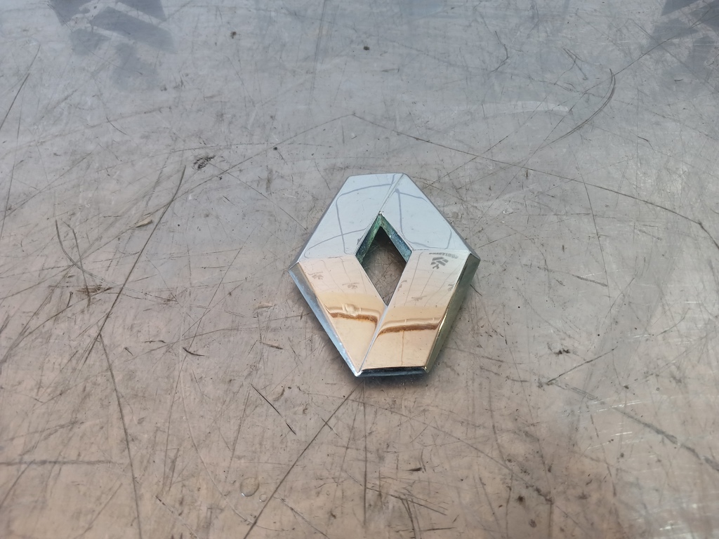 Renault Logan 2005-2014 для Эмблема