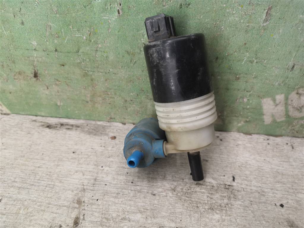 VW Passat B4 94-96 для Насос омывателя