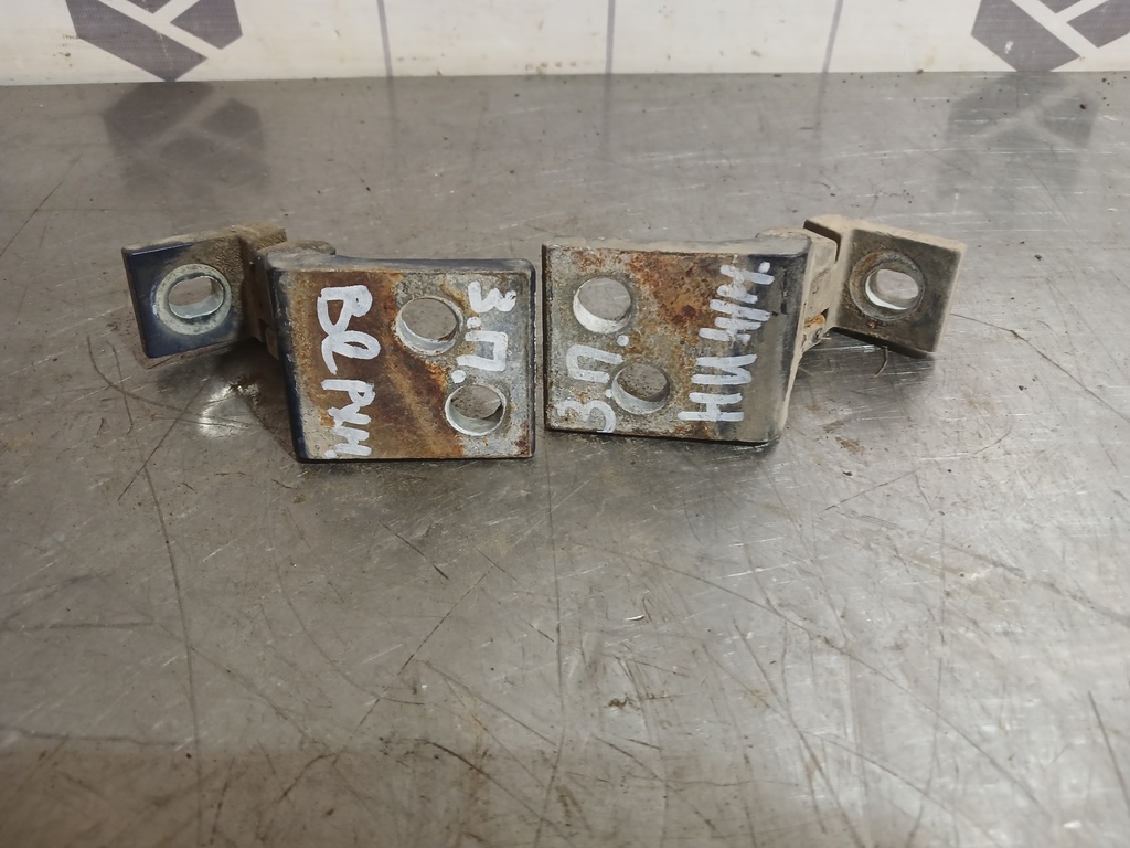 VW Golf 3 Vento 91-97 для Петля двери задней правой верхняя