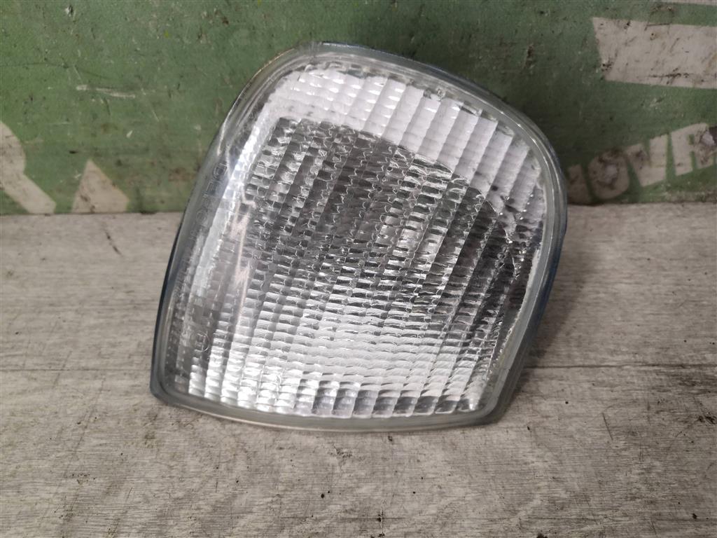 VW Polo Classic 95-02 для Указатель поворота правый белый