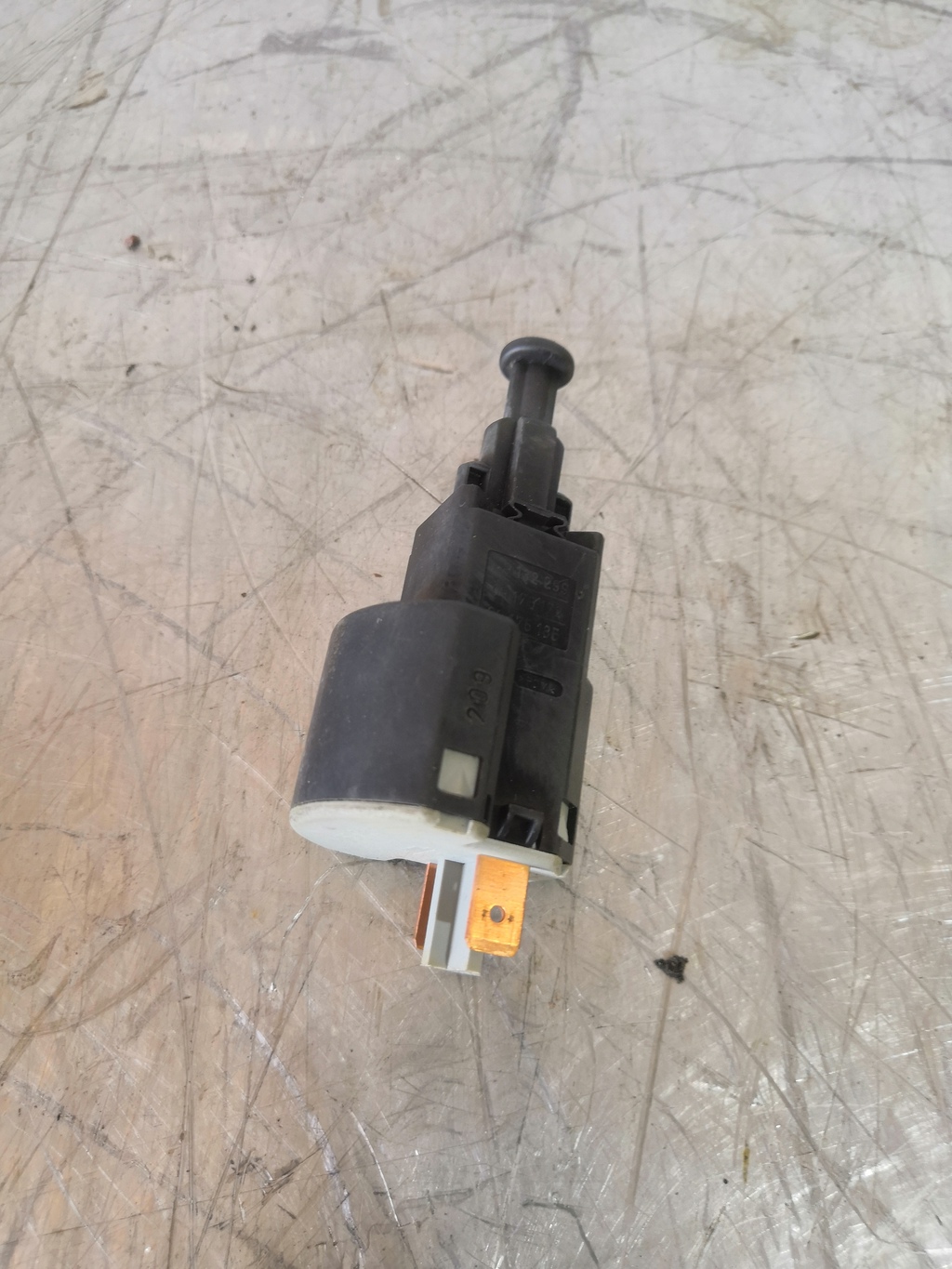 Opel Astra G 1998-2005 для Датчик включения стопсигнала